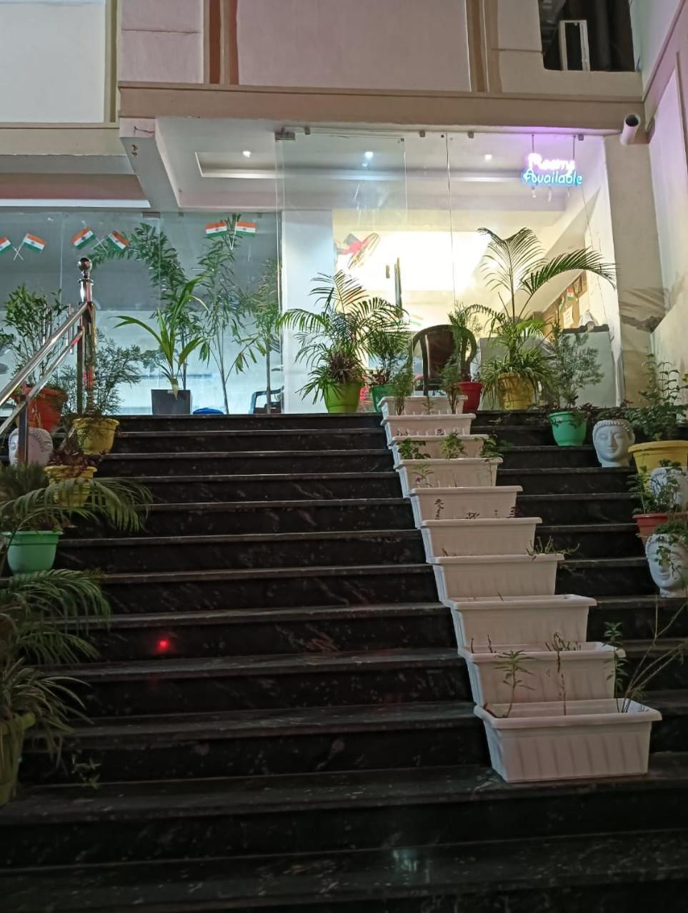 Shivansh Hotel